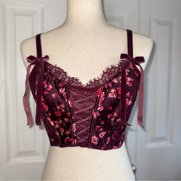 Victoria's Secret Tops - Victorias secret dream Angels lace floral corset top size M